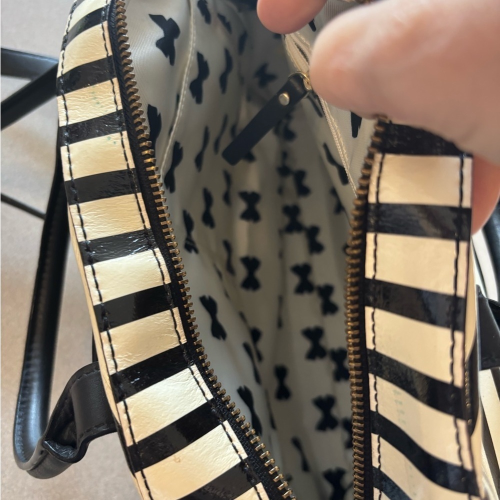 Kate Spade Chelsea Park Patent Striped Black Leather Bottom Purse - Picture 8 of 10
